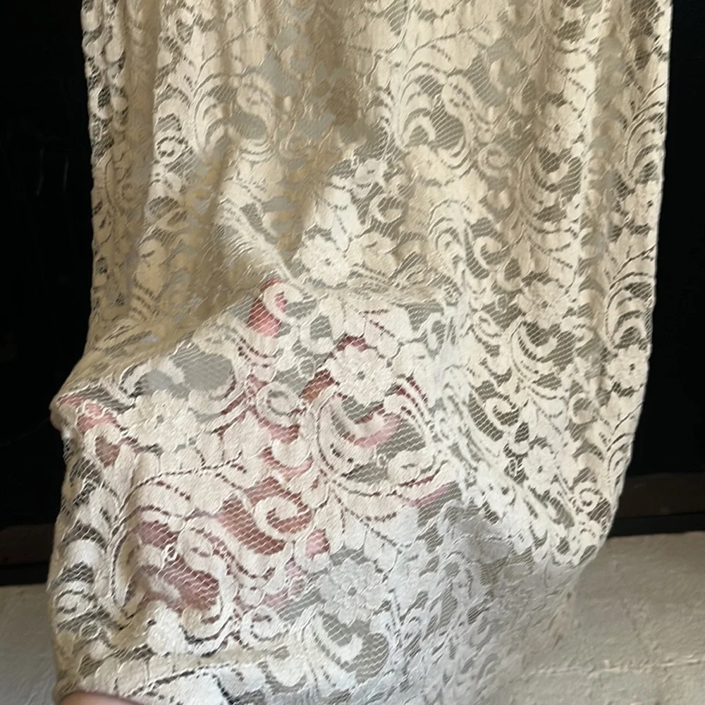 Simply Vera - Vera Wang dress. Size M - Picture 3 of 5